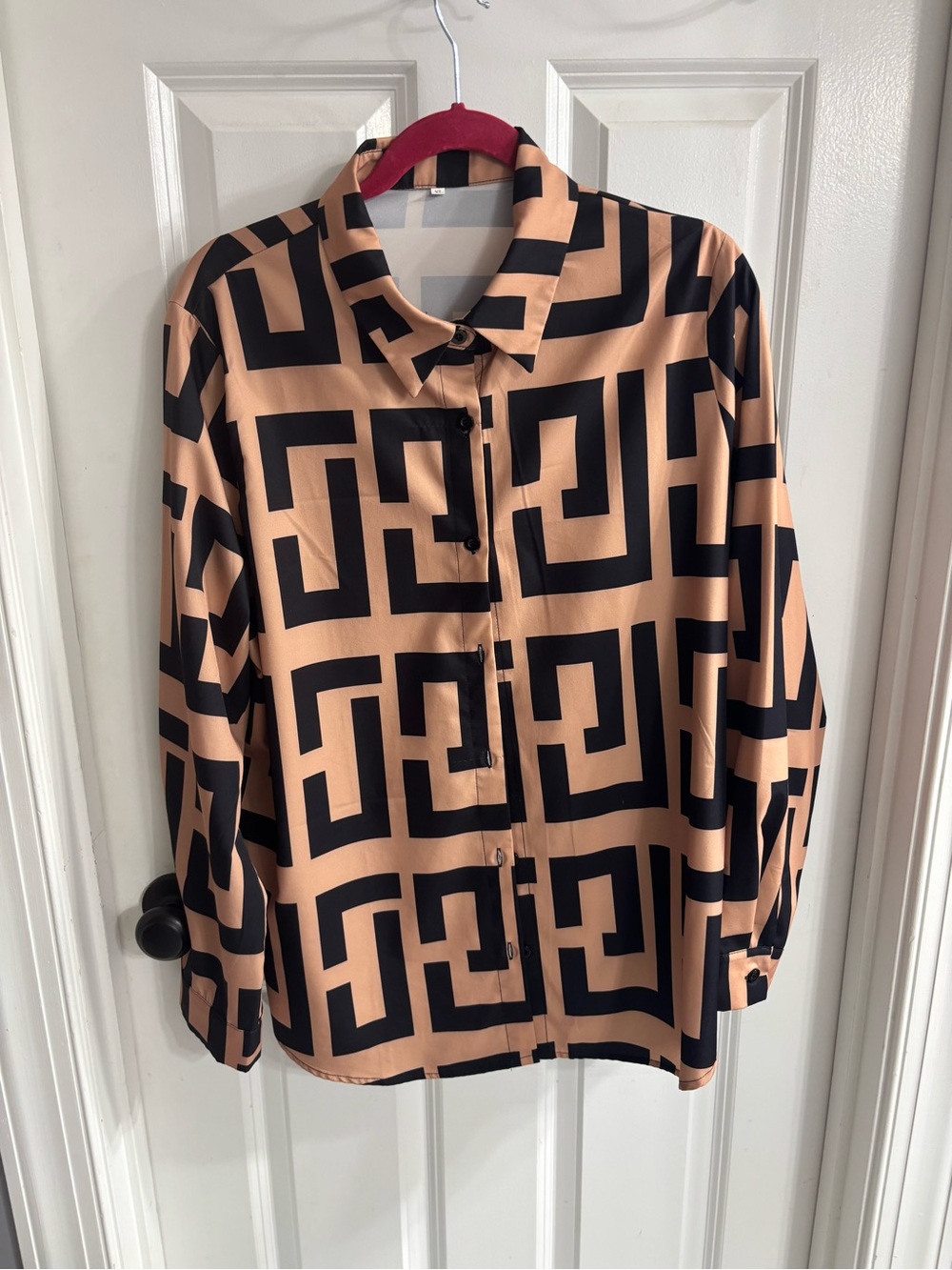 Geometric Print Button-Front Blouse - Black and Tan